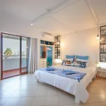 Daire - Center, Walk To The Beach, Old Town, Oura Strip, Location *