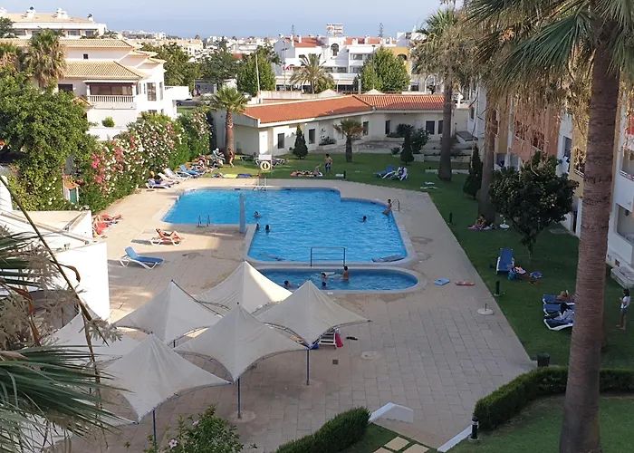 Apartamento - Center, Walk To The Beach, Old Town, Oura Strip, Location