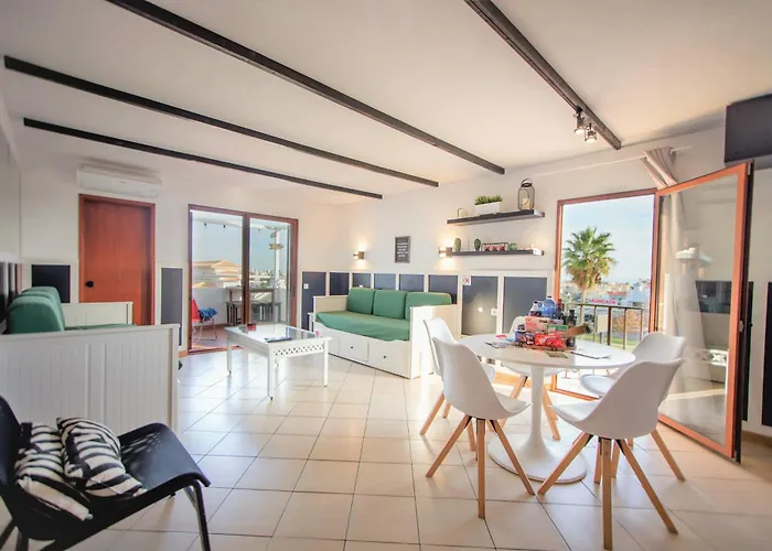 - Center, Walk To The Beach, Old Town, Oura Strip, Location Apartamento Albufeira