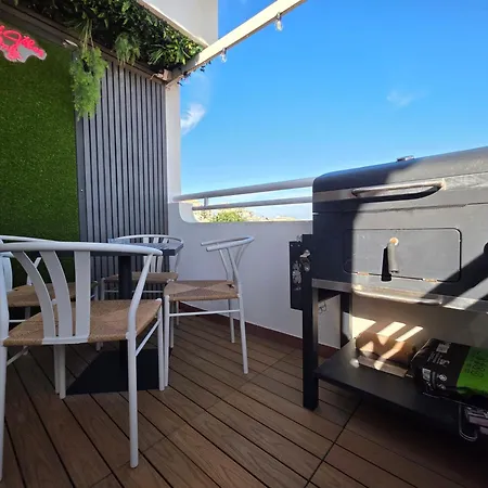 Apartment - Center, Walk To The Beach, Old Town, Oura Strip, Location *