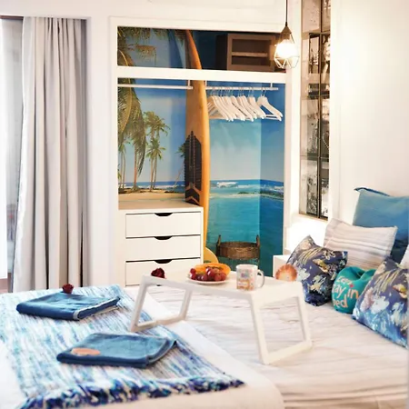 - Center, Walk To The Beach, Old Town, Oura Strip, Location Αλμπουφέιρα