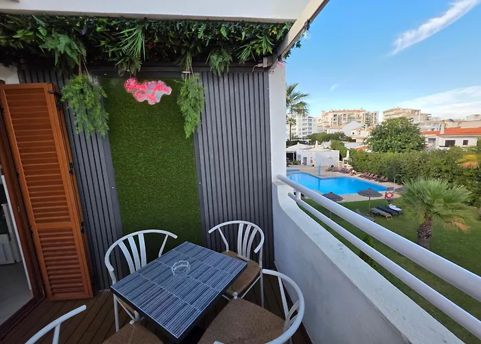 - Center, Walk To The Beach, Old Town, Oura Strip, Location Apartment *