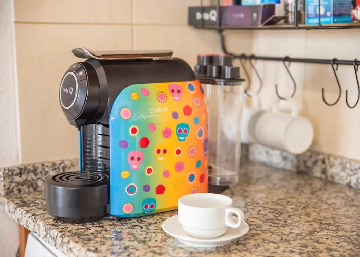 - Center, Walk To The Beach, Old Town, Oura Strip, Location *