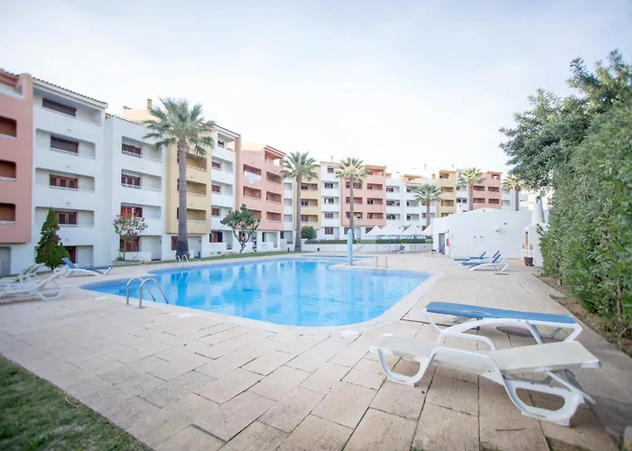 - Center, Walk To The Beach, Old Town, Oura Strip, Location Apartment *