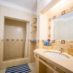 Appartement - Center, Walk To The Beach, Old Town, Oura Strip, Location